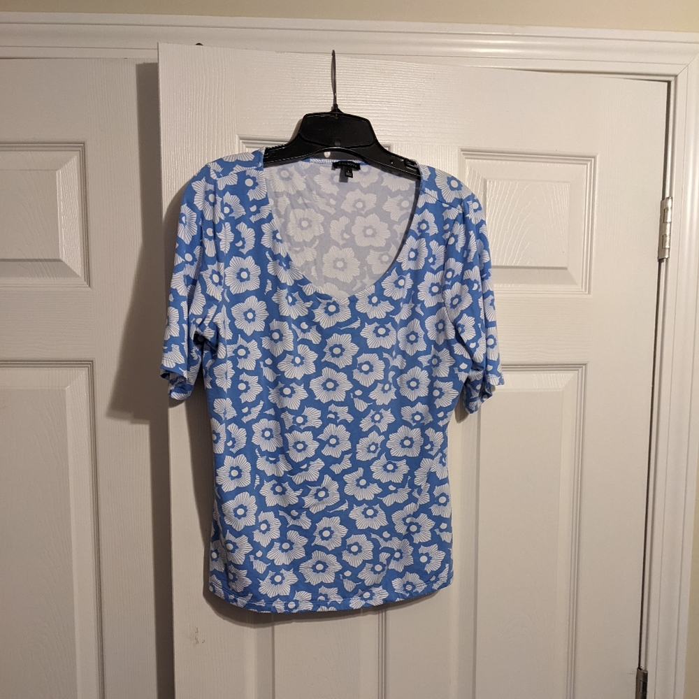 Talbots blue and white floral blouse women's size large